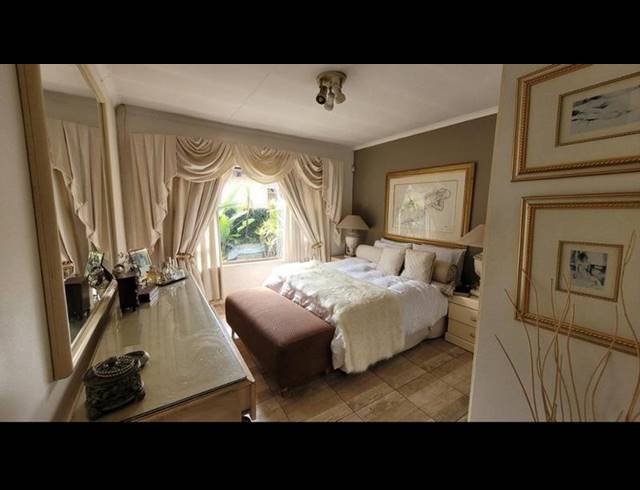 3 BEDROOM TOWNHOUSE FOR SALE IN VANDERBIJLPARK SW 5